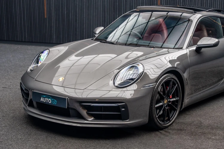 Vehicle Image 11