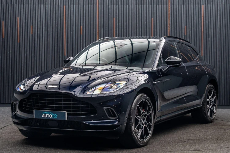 Vehicle Image 11