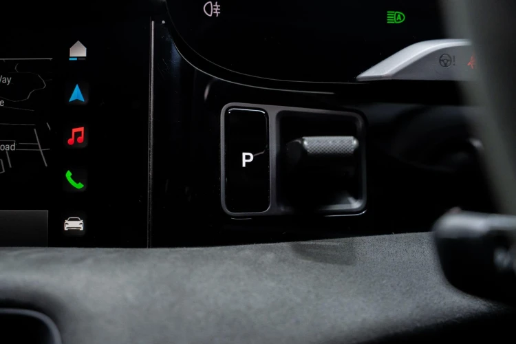 Vehicle Image 30