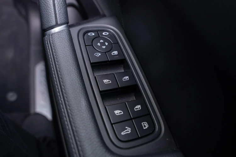 Vehicle Image 39