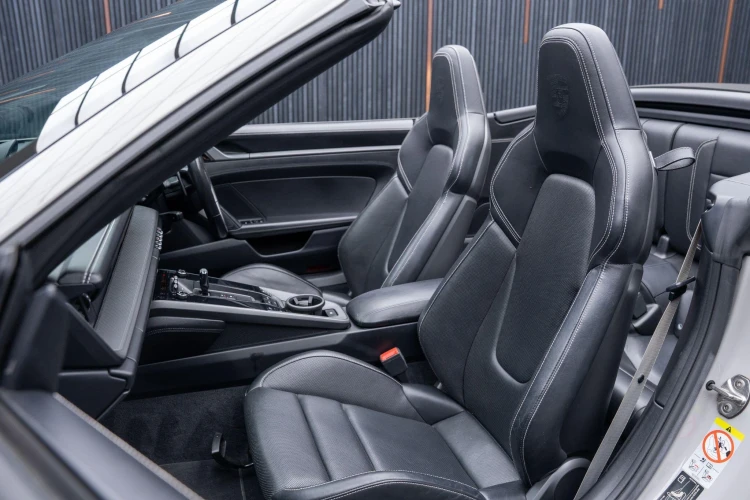 Vehicle Image 40