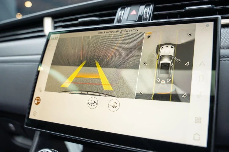 Vehicle Image 8