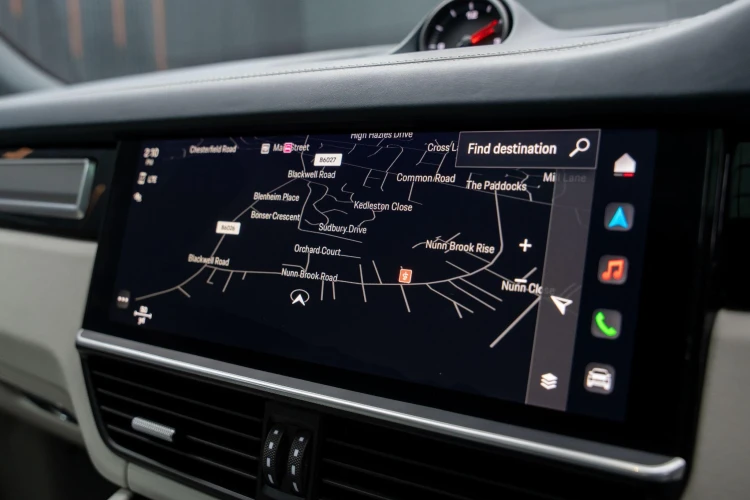 Vehicle Image 30