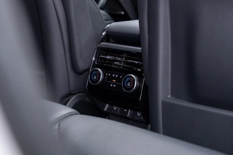 Vehicle Image 41