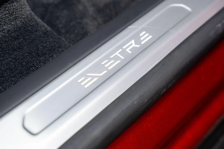Vehicle Image 40