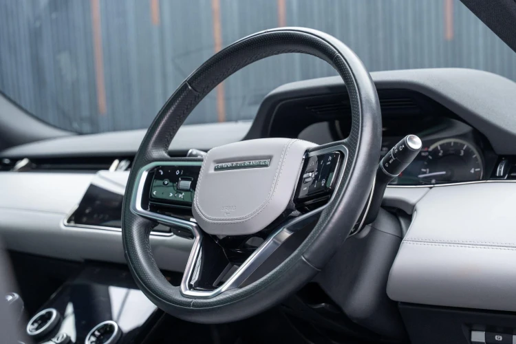 Vehicle Image 36