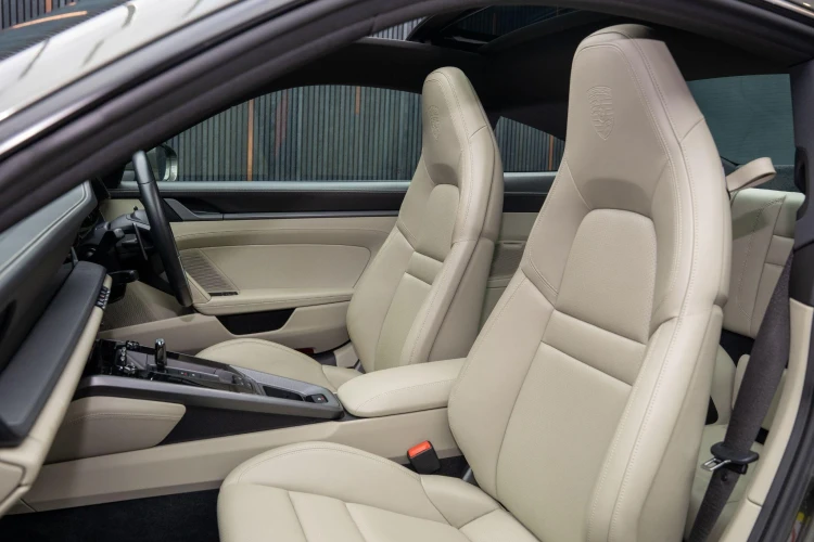 Vehicle Image 45