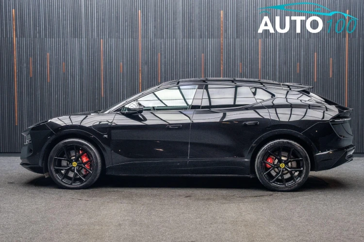 Vehicle Image 13