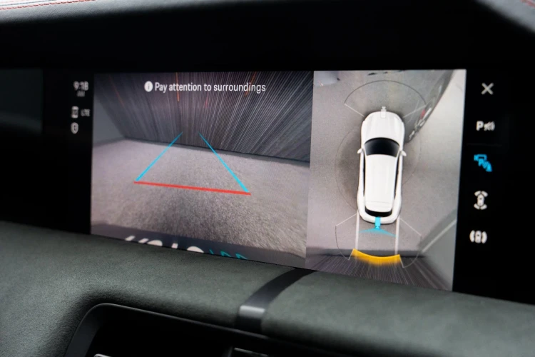 Vehicle Image 8