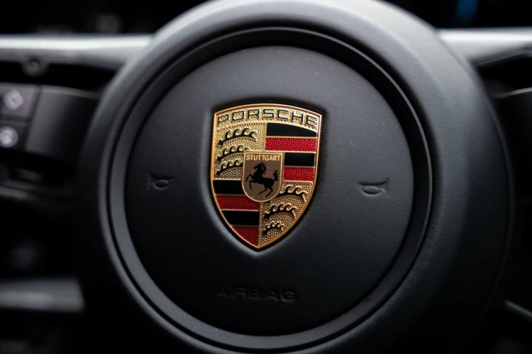 Vehicle Image 22