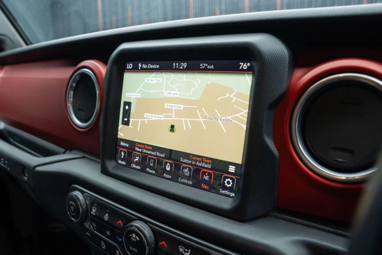 Vehicle Image 8