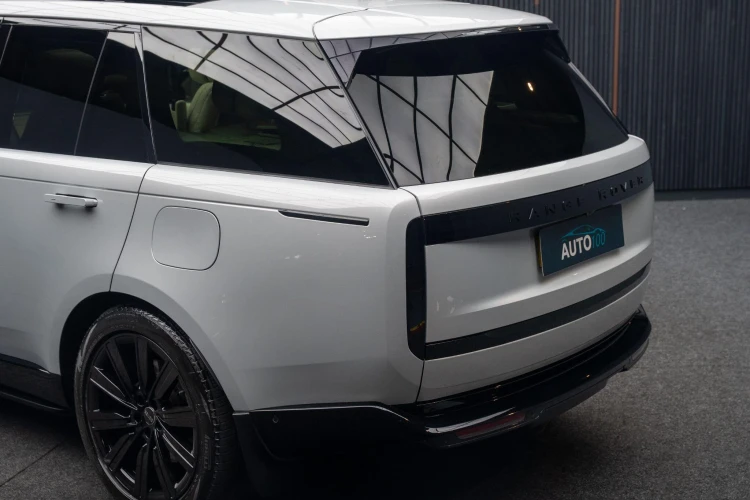 Vehicle Image 17