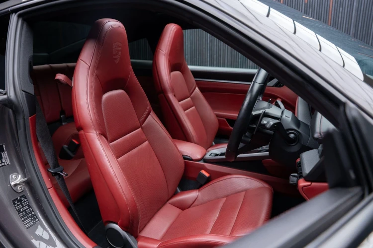 Vehicle Image 38