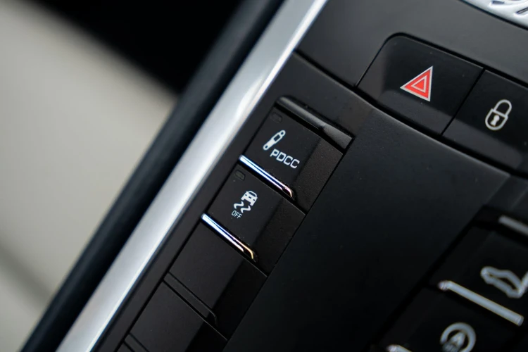 Vehicle Image 22