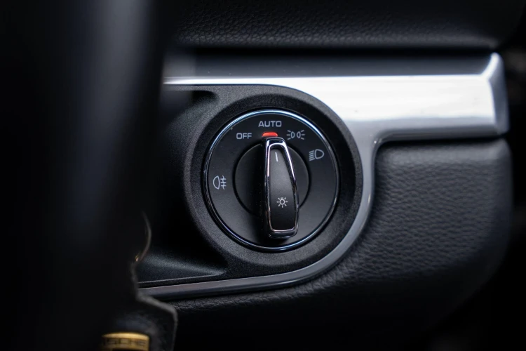 Vehicle Image 37