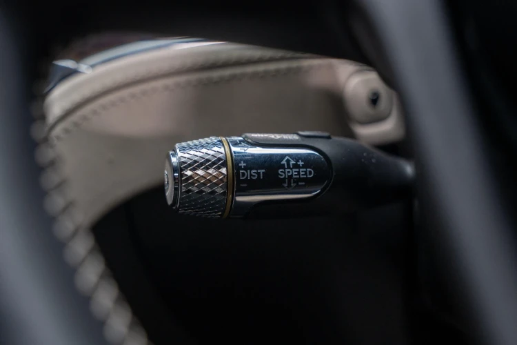 Vehicle Image 39