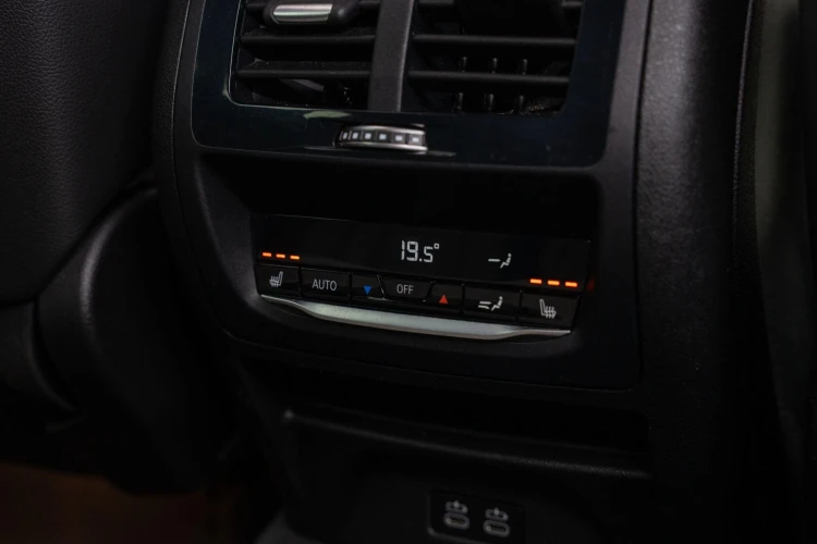 Vehicle Image 51