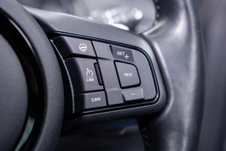 Vehicle Image 35