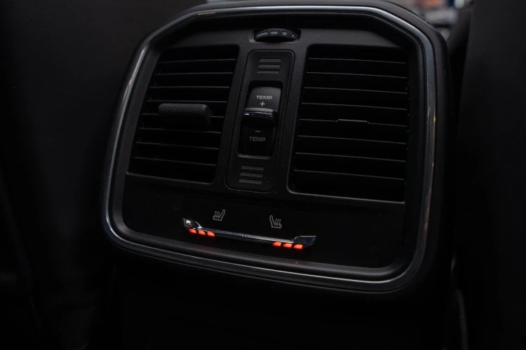 Vehicle Image 41