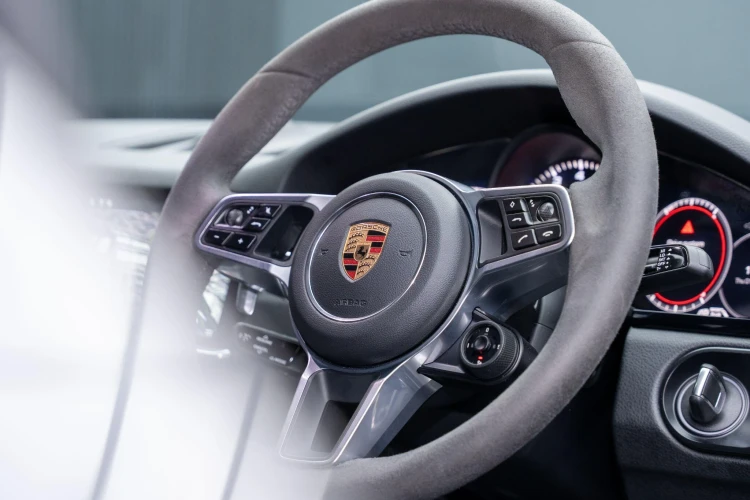 Vehicle Image 40