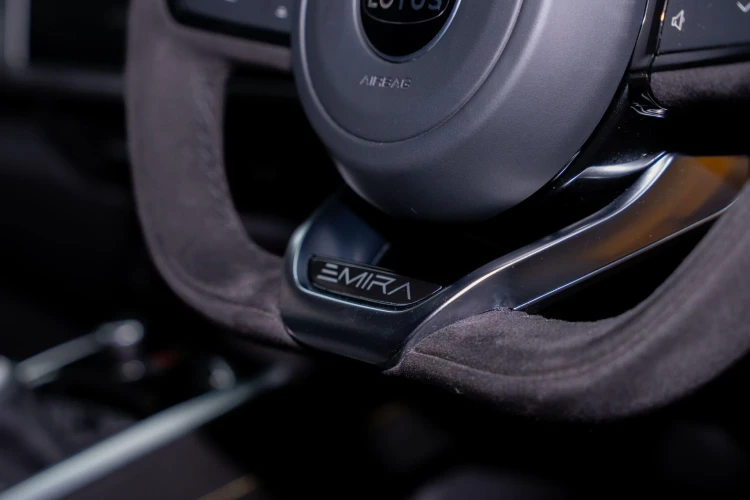 Vehicle Image 35