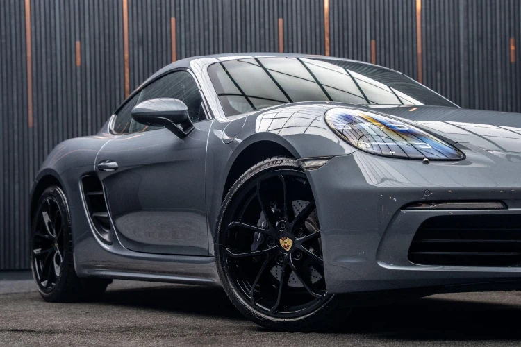 Vehicle Image 7