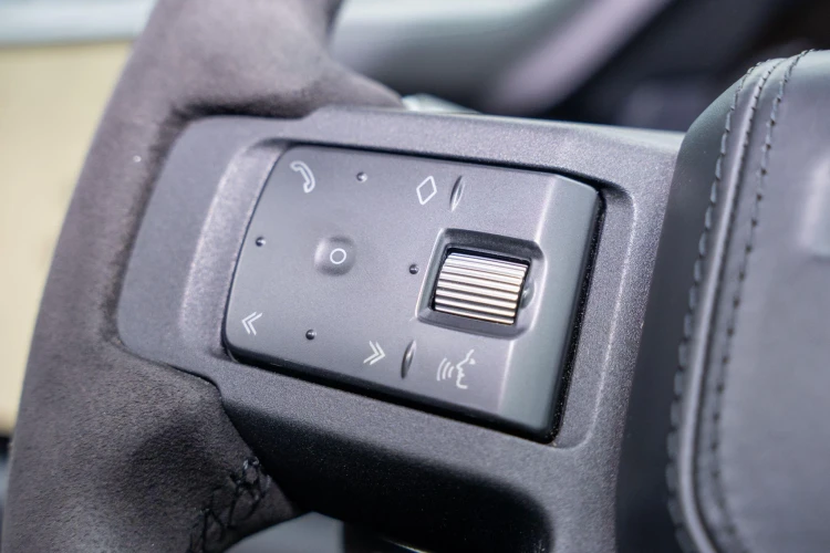 Vehicle Image 30