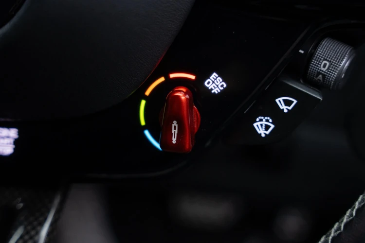 Vehicle Image 37