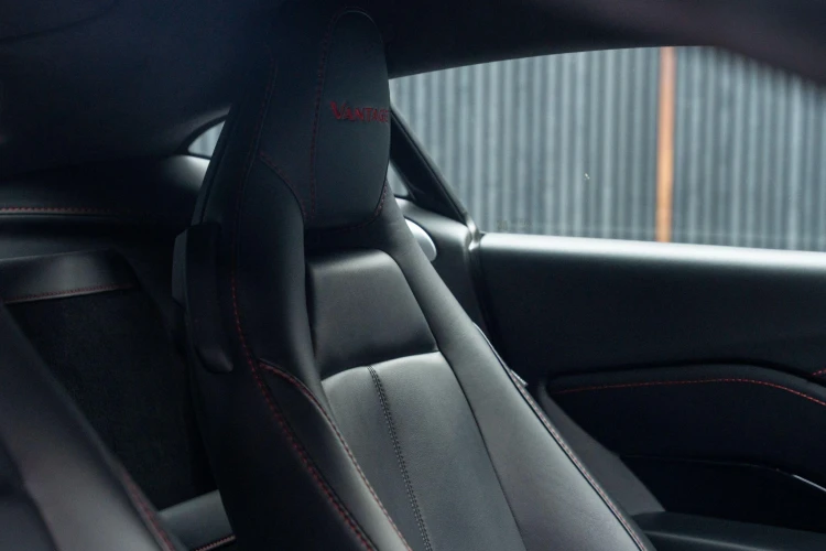 Vehicle Image 35