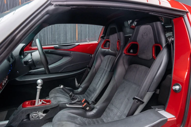 Vehicle Image 30