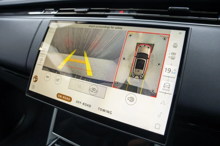 Vehicle Image 10