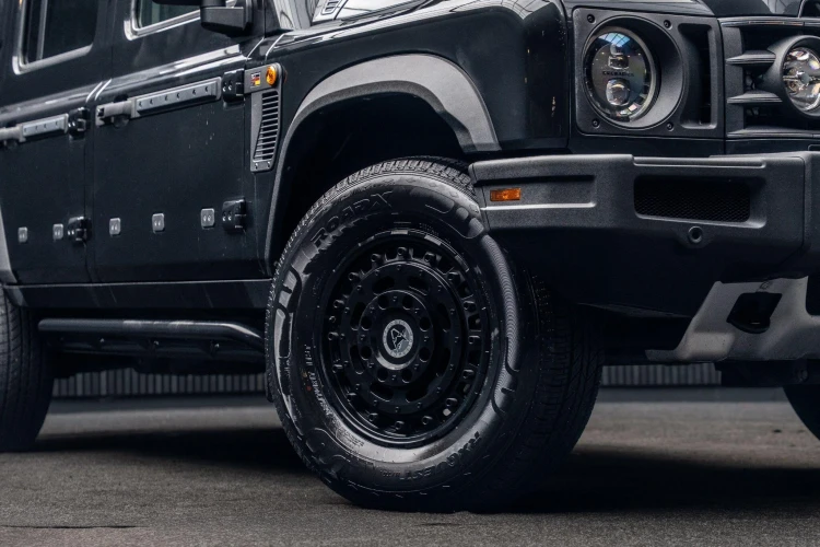 Vehicle Image 7