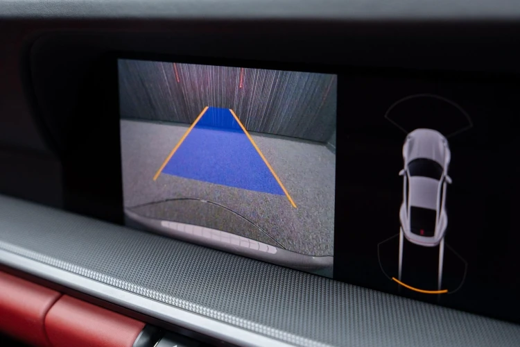 Vehicle Image 10