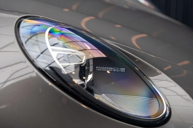 Vehicle Image 11