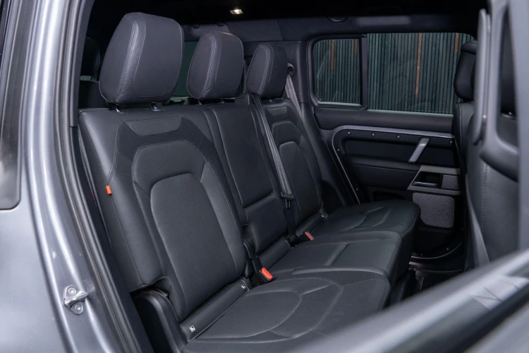 Vehicle Image 14