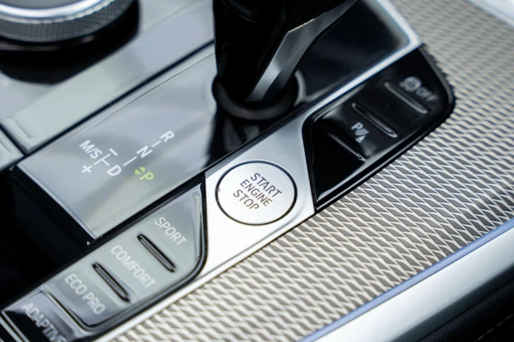 Vehicle Image 30