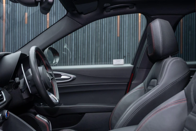 Vehicle Image 48