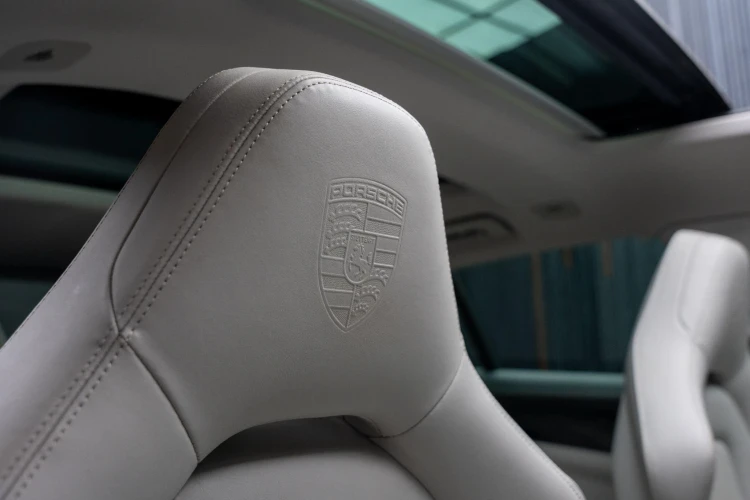 Vehicle Image 36