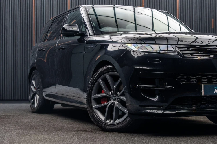 Vehicle Image 7