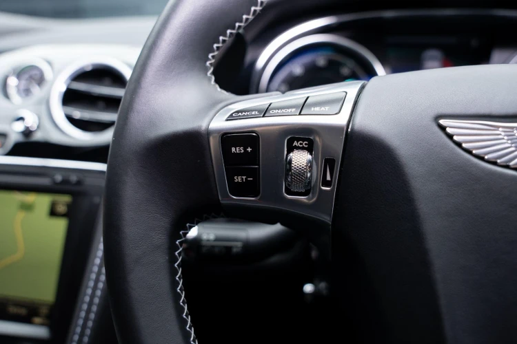 Vehicle Image 30
