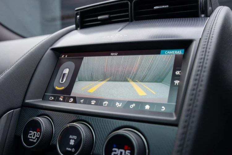 Vehicle Image 10