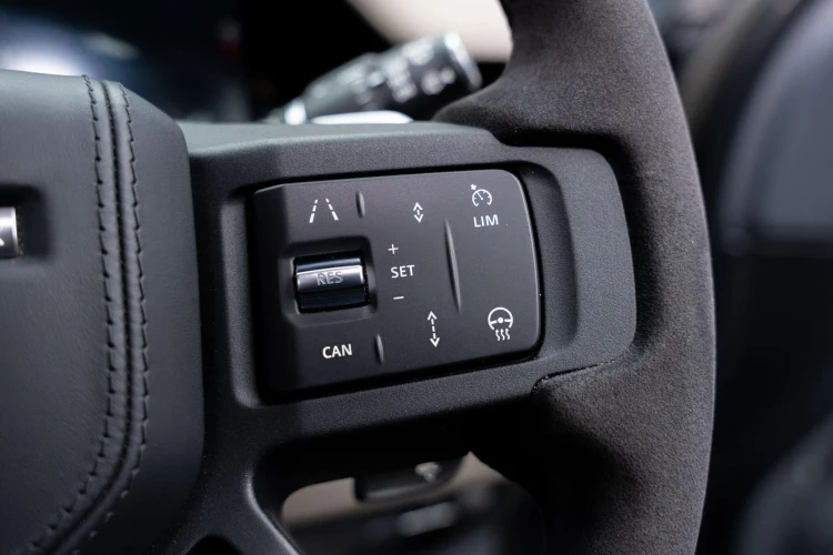 Vehicle Image 40