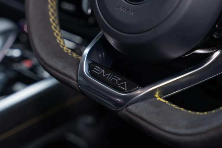 Vehicle Image 38