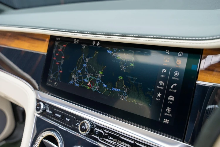 Vehicle Image 10