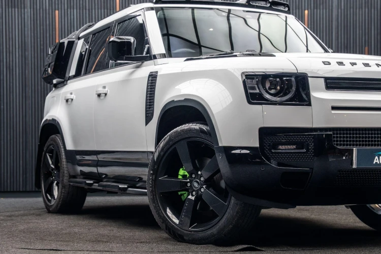 Vehicle Image 7