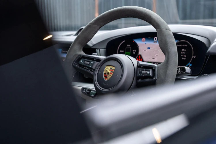 Vehicle Image 40
