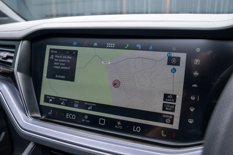 Vehicle Image 8