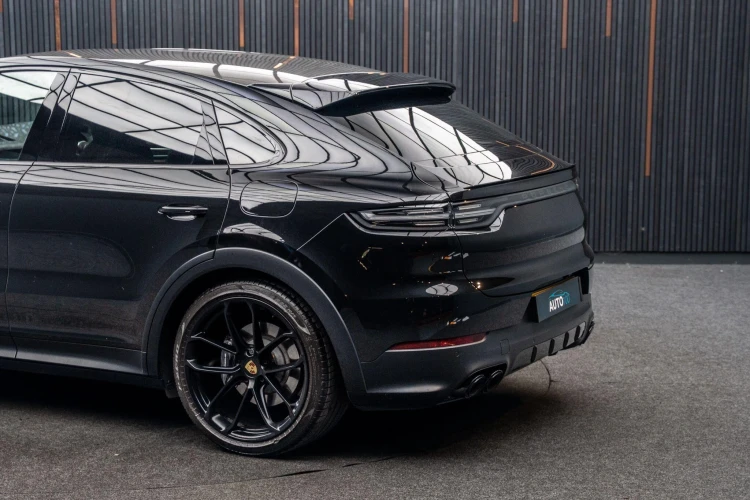 Vehicle Image 19