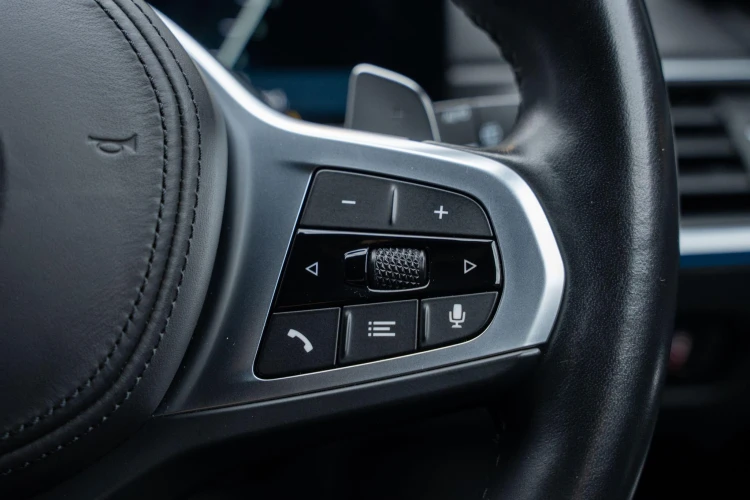 Vehicle Image 37