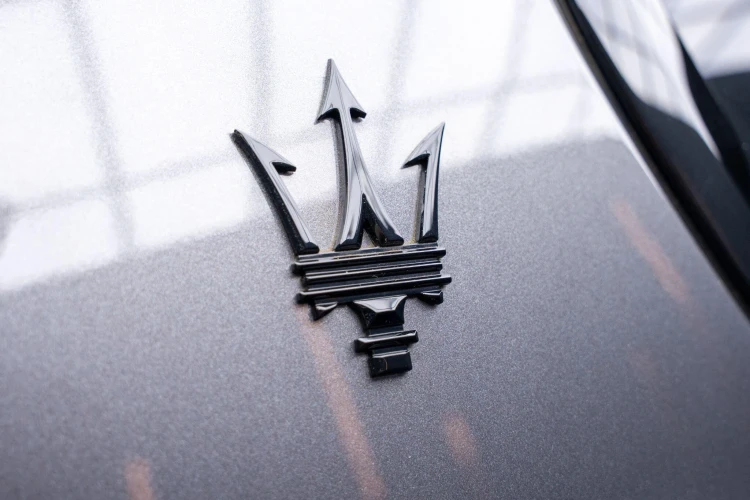 Vehicle Image 21